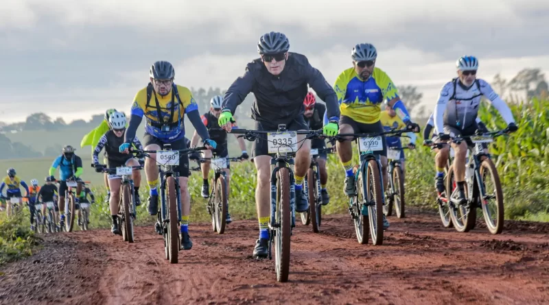 Os ciclistas percorrerão 120 km, com saída de Londrina e chegada em Maringá, na Praça da Catedral. (Credito: Divulgação)